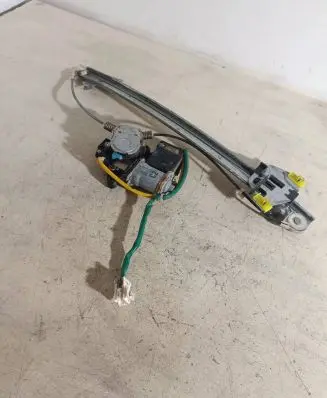 Mitsubishi Space Runner Front door window regulator motor MR349204 0620200223