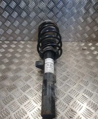 BMW 1 E81 E87 Front shock absorber with coil spring 32K78A 824903000051 310982