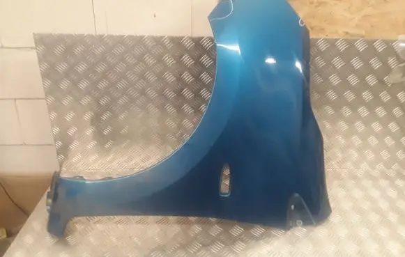 Mitsubishi Space Star Fender