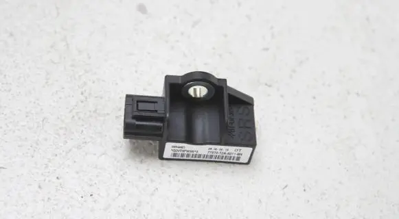 Honda CR-V Airbag deployment crash/impact sensor 77970-T2A-A011-M4 5WK44621