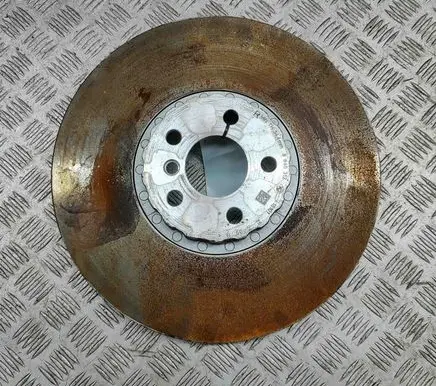 BMW 5 G60 Front brake disc 8840312
