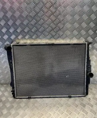 BMW 3 E90 E91 Coolant radiator 7559273