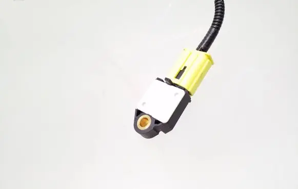 Toyota Auris 150 Airbag deployment crash/impact sensor 8983102080