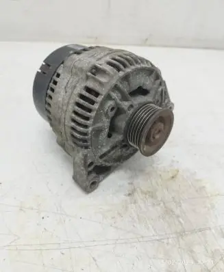 Audi A4 S4 B5 8D Generator/alternator 058903016C 0123510033