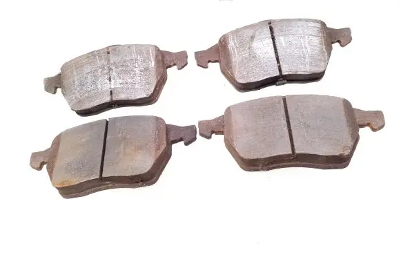 Volkswagen PASSAT B5 Brake pads (front) 
