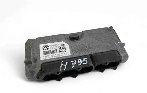 Volkswagen Polo V 6R Engine control unit/module ECU 03C906024BJ