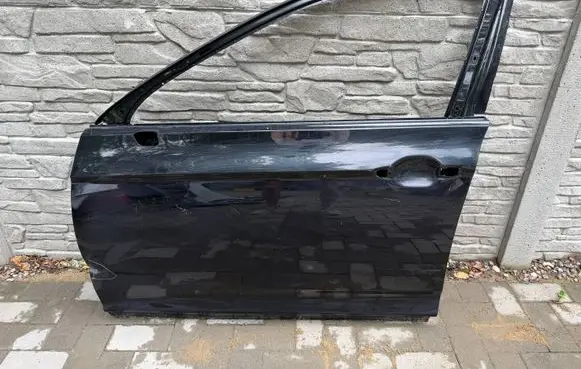 Volkswagen PASSAT B8 Front door 3G0831311F
