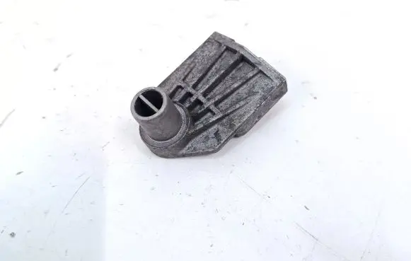 Radiator mount bracket