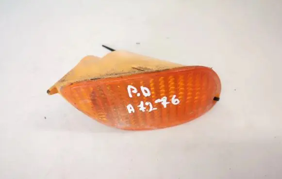 Ford Focus Front indicator light xs4x13368a xs4x-13368-a
