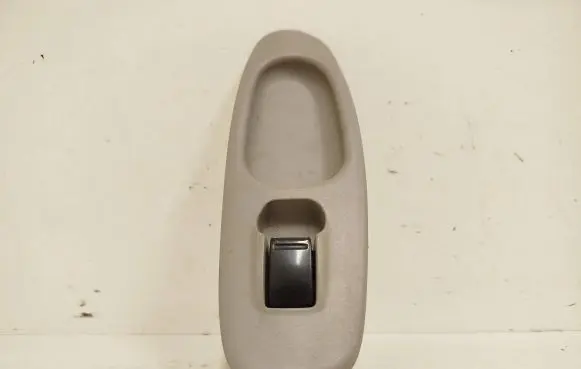 Nissan Almera Tino Electric window control switch 80960BU000