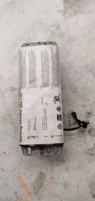 Passenger airbag