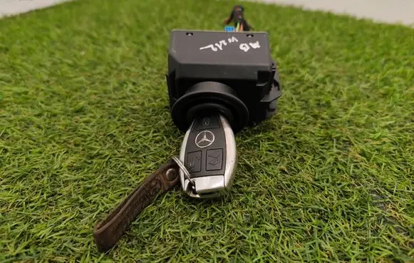 Mercedes-Benz E W212 Ignition lock A2129055200 02300341 0023003411406103