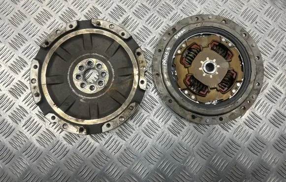 Toyota Prius+ (ZVW40) Clutch set kit 