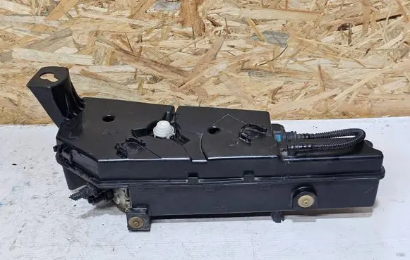 Citroen Berlingo FAP fluid tank 9817570880 4183300017