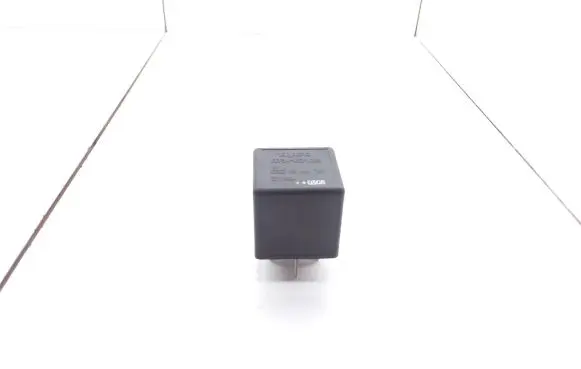 Opel Zafira A Other relay 90464760