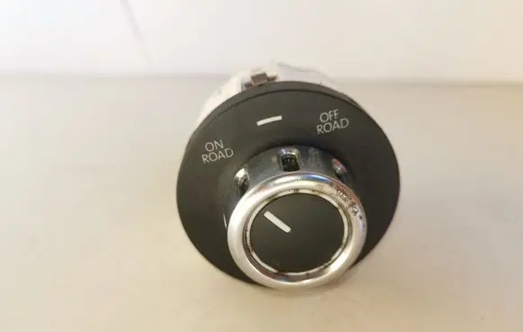 Volkswagen Touareg II Differential lock switch 7P6941435D