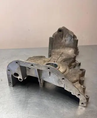 Volkswagen Polo IV 9N3 Timing chain cover 03D109211