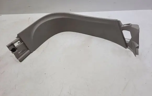 Chrysler Pacifica Tailgate trim 5RJ27PD2AE 5RJ27TRMAB