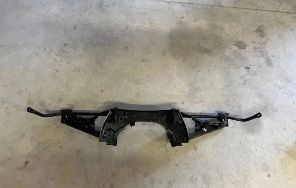BMW X1 U11 Rear subframe 6894201 33306894201