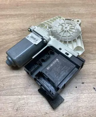Volkswagen PASSAT B6 Front door window regulator motor 1K0959792N 1K0959702AC