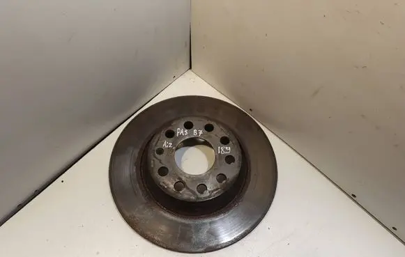 Volkswagen PASSAT B7 Rear brake disc DF4558