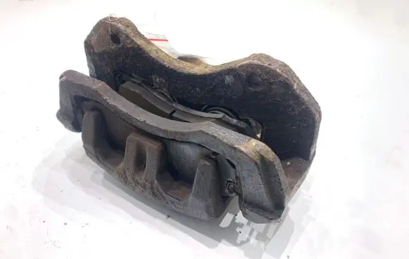 Mitsubishi Outlander Front brake caliper 