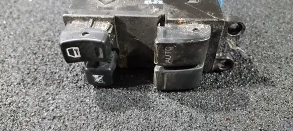 Nissan Almera Tino Electric window control switch