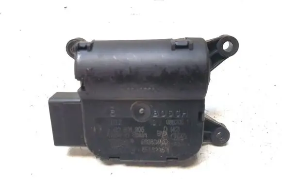 Audi A4 S4 B7 8E 8H Air flap motor/actuator 0132801305
