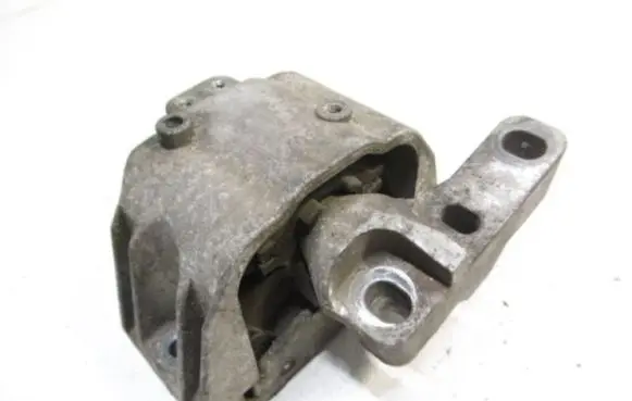 Audi TT Mk1 Engine mounting bracket 1J0198262BM