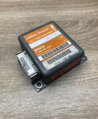 Audi A4 S4 B5 8D Airbag control unit/module 8A0959655C 0285001038