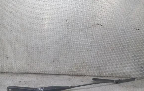 Ford Focus Windshield/front glass wiper blade 4M5117526CD