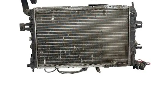 Opel Zafira A Coolant radiator