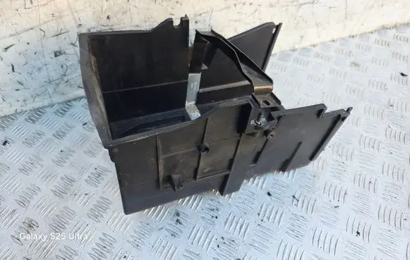 Ford Kuga I Battery tray 4M5110723BC