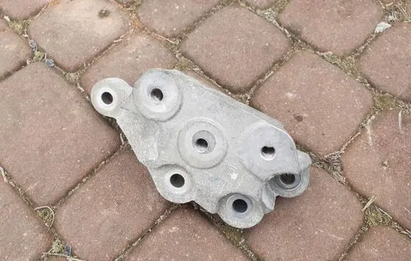 Opel Astra K Engine mounting bracket 13364007