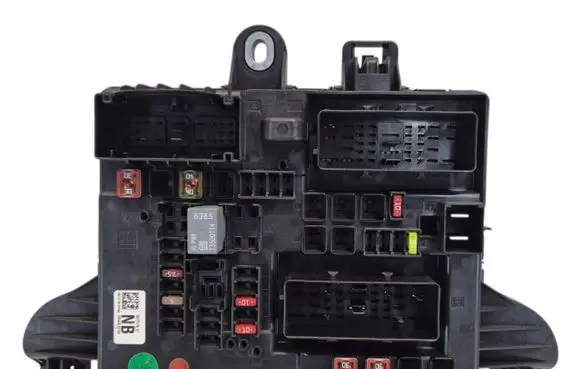 Opel Insignia A Fuse module 544949969