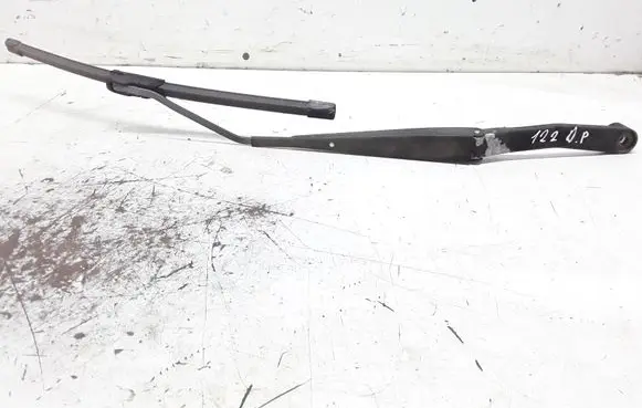 Subaru Legacy Windshield/front glass wiper blade 