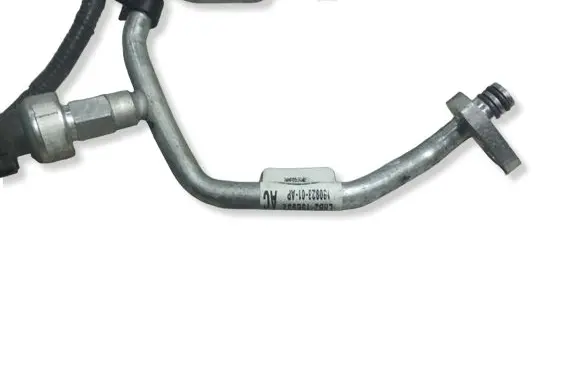 Land Rover Defender Air conditioning (A/C) pipe/hose XC5J6 L8B219E932 L9B219E932