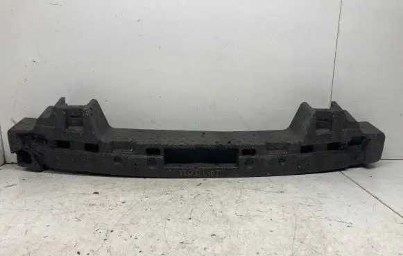 Front bumper foam support bar