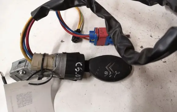Citroen C5 Ignition lock 9632897680