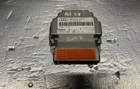 Audi A3 S3 8P Airbag control unit/module 8P0959655C