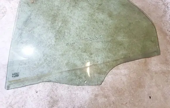 Citroen Xsara Picasso Rear door window glass