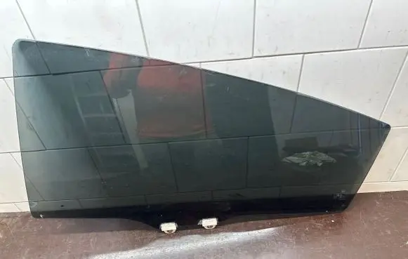Honda HR-V Rear door window glass