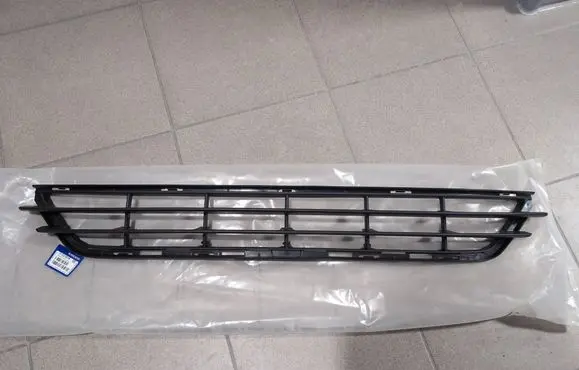 Volvo V60 Front bumper lower grill 31323858