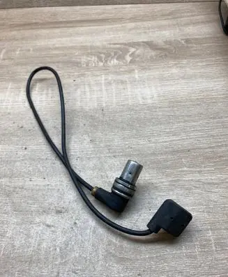 Mercedes-Benz C W202 Crankshaft position sensor 0261210085