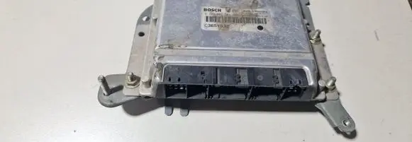 Alfa Romeo 156 Engine control unit/module 0281001588
