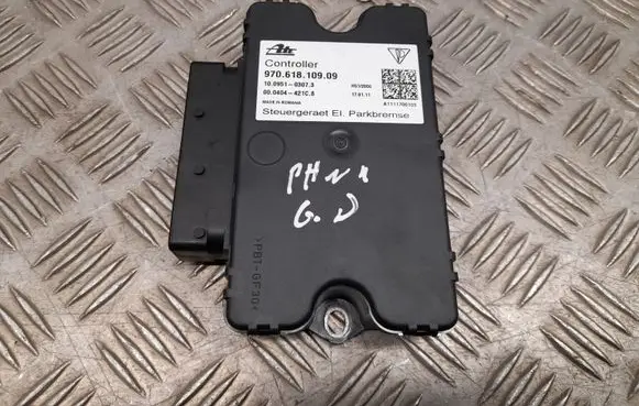 Porsche Panamera (970) Hand brake control module 97061810909
