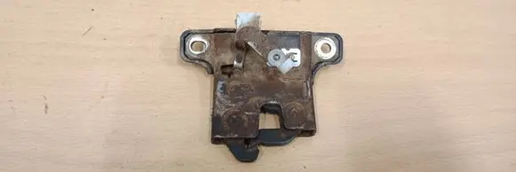 Audi A3 S3 8L Tailgate/trunk/boot lock/catch/latch 8L0827505