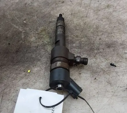 Opel Zafira B Fuel injector 0445110165