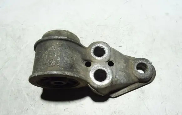Audi A6 S6 C5 4B Rear axle beam mounts housing 8E0501521H