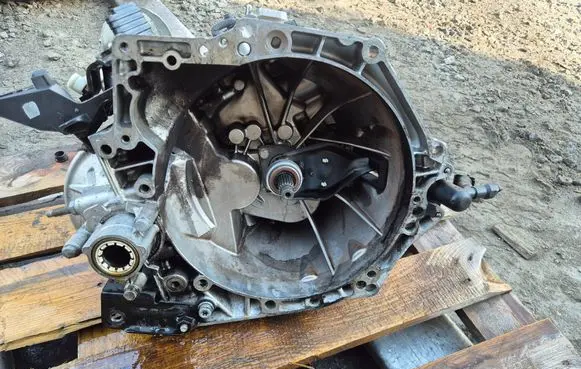Peugeot Expert Manual 5 speed gearbox 20ET39 7459737